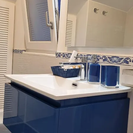 Romy Blu * كابري